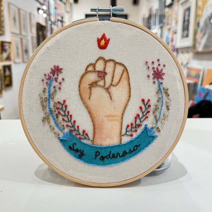 Bordado "Soy poderosa"